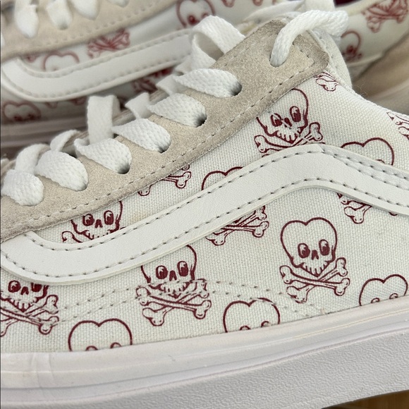 Worn once - VANS Old Skool Skull Sneakers - Picture 8 of 8